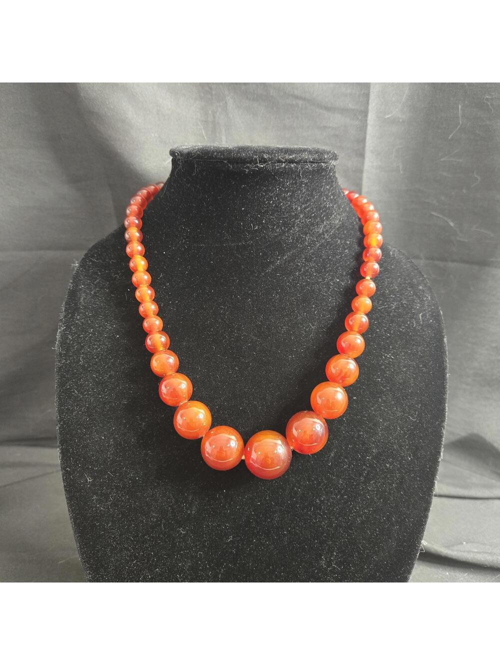 Vintage Bakelite Bead Necklace Amber Honey Graduated Hidden Screw Clasp 26"